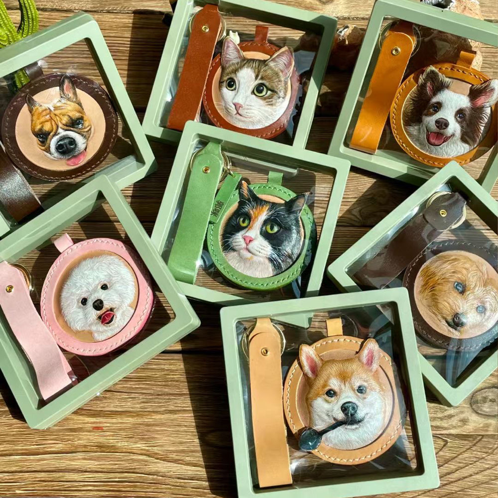 Handmade Leather Pet Portrait Keychain – Custom Dog or Cat Face Charm – A Meaningful Memorial Gift for Pet Lovers
